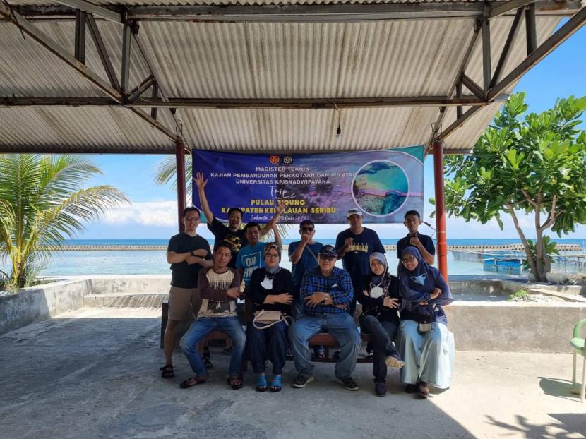 Magister Teknik Universitas Krisnadwipayana (Unkris) melakukan kegiatan Field Trip ke Kawasan Taman Nasional Kepulauan Seribu, Jakarta.