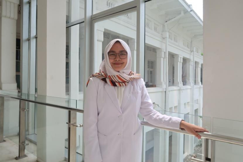 Mahasiswa Fakultas Kedokteran Universitas Indonesia (FKUI) angkatan 2016, Adriana Viola Miranda.