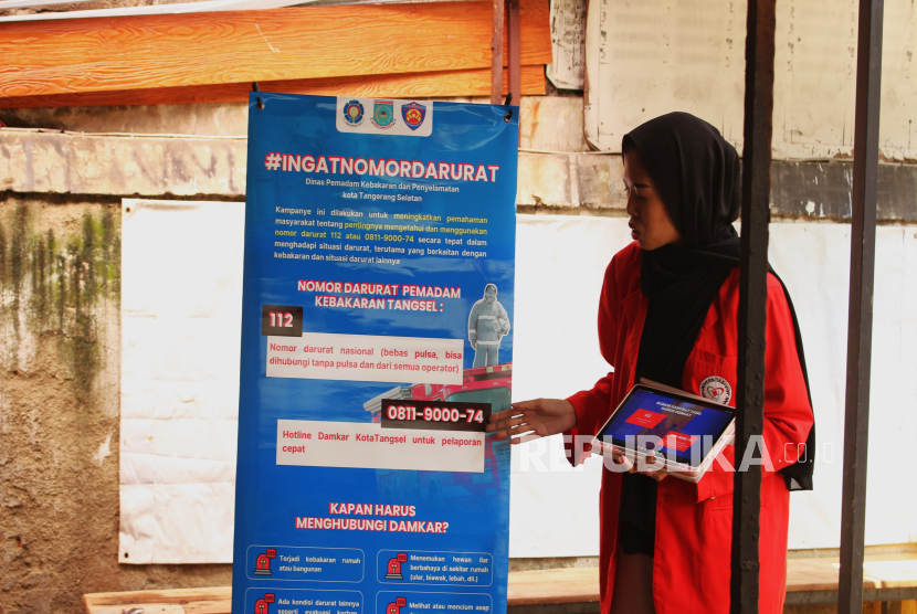Mahasiswa Ilmu Komunikasi UPJ Gelar Sosialiasi Nomor Darurat Bersama dengan Damkar Tangsel