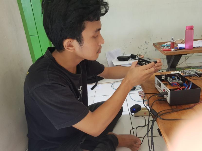 Mahasiswa Institut Teknologi Sumatera (Itera) ciptakan alat pendeteksi kantuk sopir. 