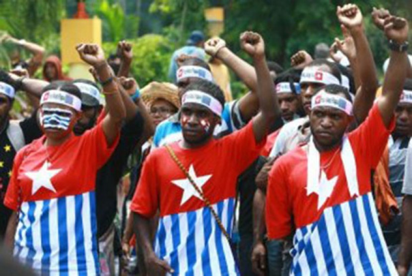 Mahasiswa meminta kemerdekaan Papua Barat dalam sebuah unjukrasa di Jawa Timur di tahun 2013.