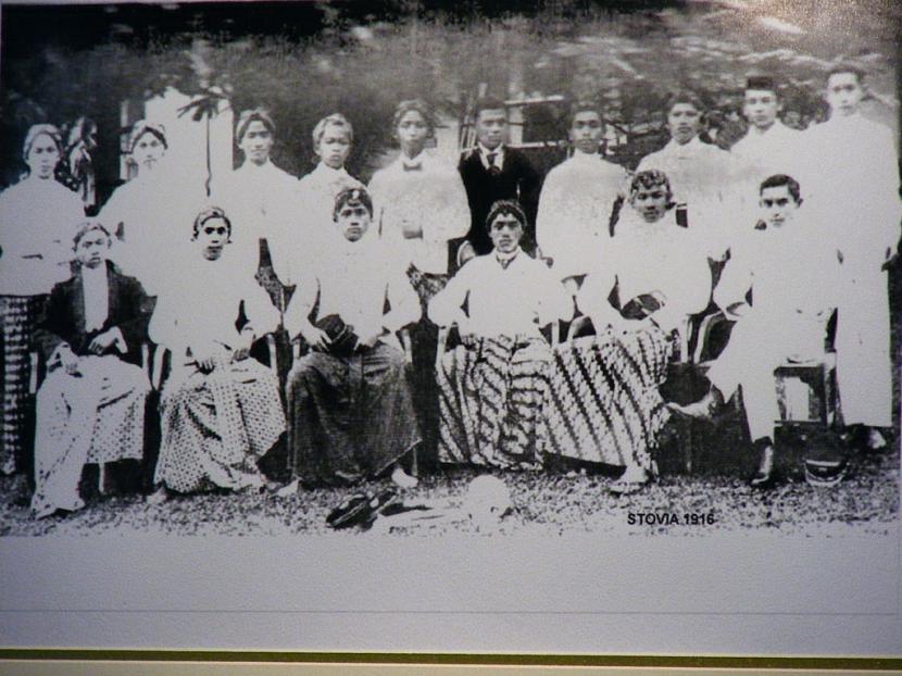 Mahasiswa pribumi di sekolah kedokteran Stovia pada 1916