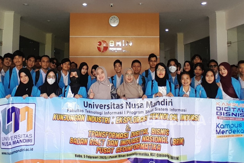 Mahasiswa Program Studi (prodi) Sistem Informasi Universitas Nusa Mandiri (UNM) melakukan kunjungan industri ke Pusat Geoinformatika Badan Riset dan Inovasi Nasional (BRIN) pada Rabu 5 Februari 2025.