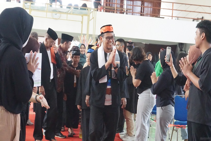 Mahasiswa semester VI Fakultas Ilmu dan Komunikasi Program Studi Digital Public Relations Universitas Bina Sarana Informatika Margonda menggelar kegiatan kampanye dan event Budaya Betawi yang berjudul Harmoni Budaya Betawi di Balai Pertemuan Umum Samina Depok. Acara ini dibuka oleh Wakil Walikota Depok, Ir. H. Imam Budi Hartono, M.Si.