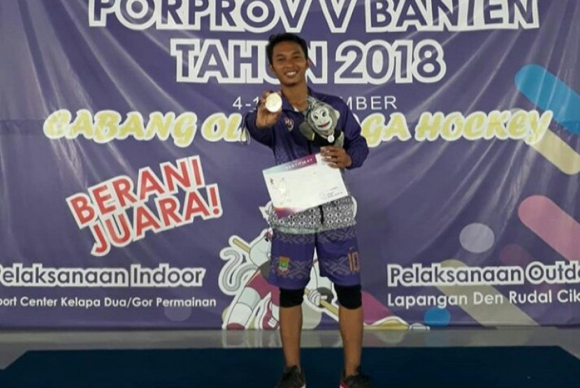 Mahasiswa UBSI meraih medali emas di POR Prov Banten 2018.