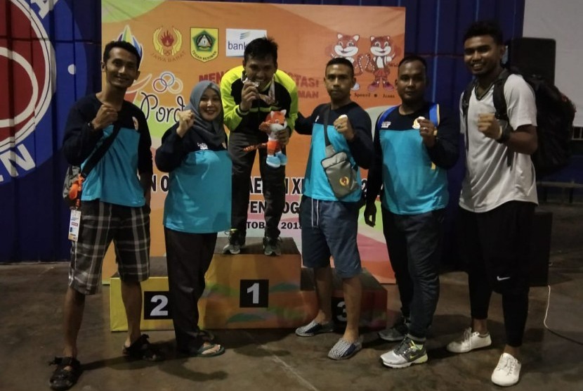 Mahasiswa UBSI meraih medali Perak di Porda XIII Jawa Barat 2018.