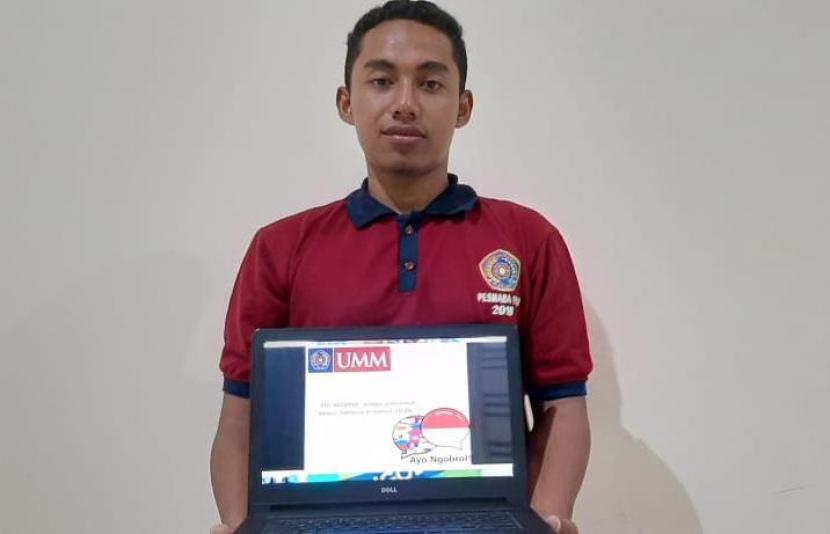 Mahasiswa Universitas Muhammadiyah Malang (UMM) berhasil menggarap aplikasi penerjemah bahasa di Asia Tenggara, AYO NGOBROL. 