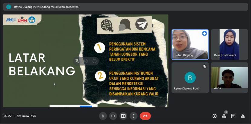 Mahasiswa Universitas Muhammadiyah Malang (UMM) mengembangkan sistem peringatan dini bencana tanah longsor berbasis Internet of Things melalui pesan Telegram.