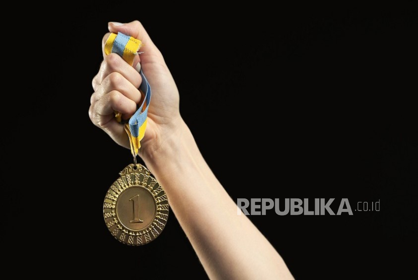 Mahasiswa UNM mencatatkan prestasi gemilang di PEDAS 2025, yang mempertemukan talenta terbaik dari berbagai perguruan tinggi di Indonesia. 
