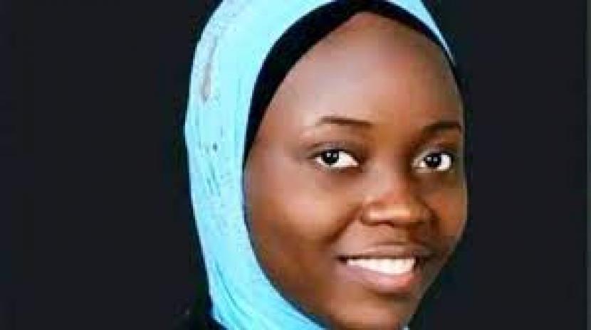 Mahasiswi berjilbab Aminat Yusuf mencatat sejarah di Lagos State University, Nigeria dengan IPK 5,0.