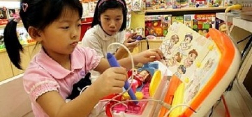 Mainan anak-anak buatan Cina