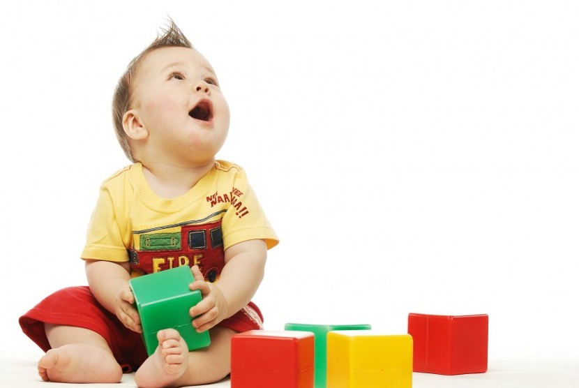 Mainan bisa menjadi objek untuk menstimulasi anak balita