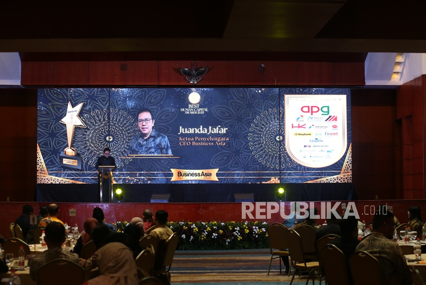 Majalah BusinessAsia Indonesia kembali menggelar ajang penghargaan bergengsi BEST Human Capital (HC) Award 2025. Acara yang berlangsung di Jakarta, Rabu (27/8/2025), mengangkat tema Membangun SDM Unggul dan Berkualitas untuk Mewujudkan Visi Indonesia Emas 2045.