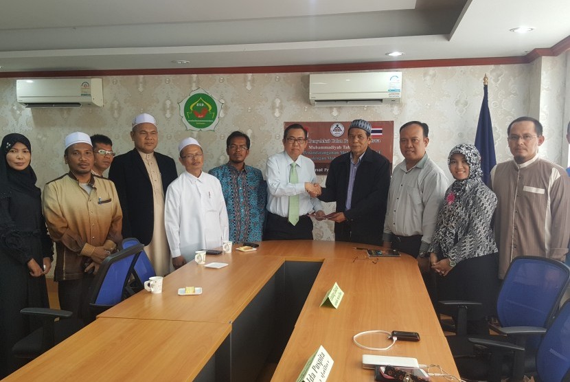 Majelis Diktilitbang PP Muhammadiyah dan  Muslim Education Development Association of Thailand (MEDAT) menandatangani MoU di Songkhla, Thailand Selatan, Sabtu (6/5).