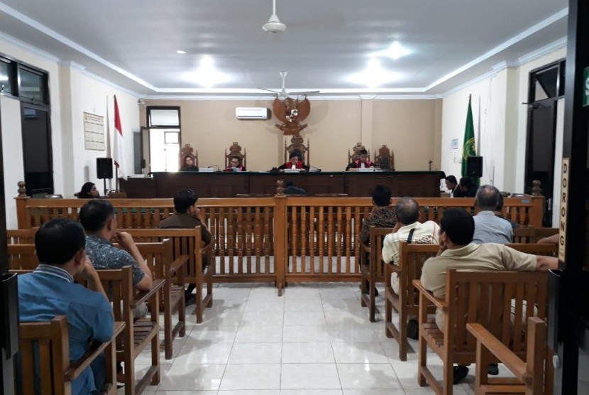 Majelis Hakim PN Kaur Bengkulu akan memutuskan perkara petambak udang Kabupaten Kaur, Bengkulu pada Rabu (18/12). 