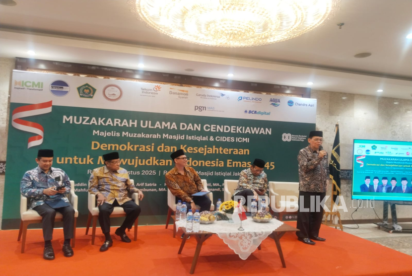 Majelis Mudzakarah Masjid Istiqlal (M3I) bekerja sama dengan Center for Information and Development Studies (CIDES) Ikatan Cendekiawan Muslim se-Indonesia (ICMI) menggelar Mudzakarah Nasional Ulama dan Cendekiawan, Rabu (27/8/2025) 