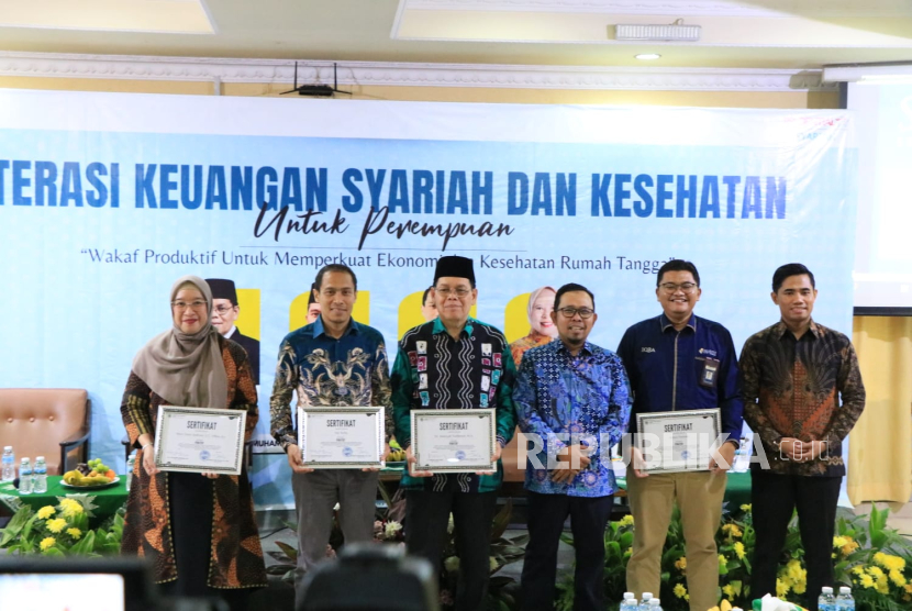  Majelis Pendayagunaan Wakaf Pimpinan Pusat Muhammadiyah menggelar kegiatan Literasi Keuangan Syariah dan Kesehatan untuk Perempuan di gedung Pusat Dakwah Muhammadiyah, Jakarta, Kamis (28/8/2025).