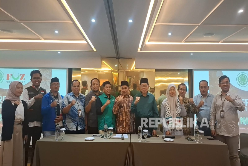 Majelis Ulama Indonesia (MUI) bersama Forum Zakat (FOZ) dan sejumlah lembaga kemanusiaan, akan menggelar aksi solidaritas besar, bertajuk Indonesia Palestina #SatuKemanusiaan di Jakarta.