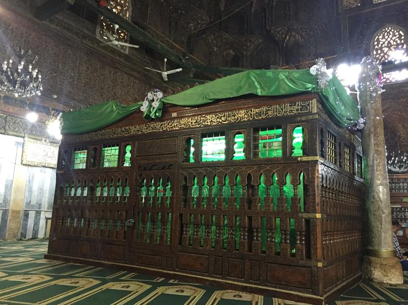 Imam Syafii memberikan nasihat untuk guru. Foto: Makam Imam Syafii di Kairo, Mesir.