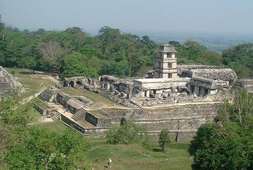 Makam ratu suku maya