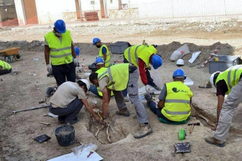 400 Makam Muslim Ditemukan Saat Pelebaran Jalan di Spanyol. Foto: Makam tua Muslim yang ditemukan di jalan-jalan Spanyol 