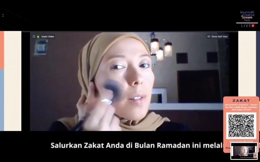 Make Up Artist Vivi Thalib bagikan tutorial riasan menawan untuk silaturahim virtual Idul FItri.