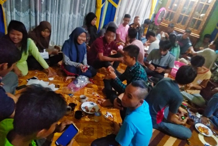 Malam Dekorasi, Tradisi jelang pernikahan di masyarakat Muba yang masih lestari. 