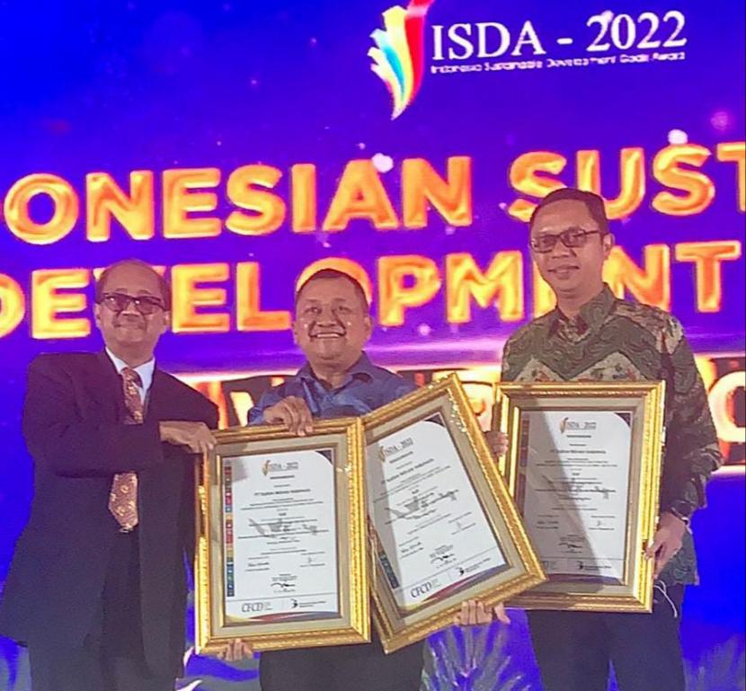 Malam penghargaan Indonesian SDGs Awards (ISDA) 2022.