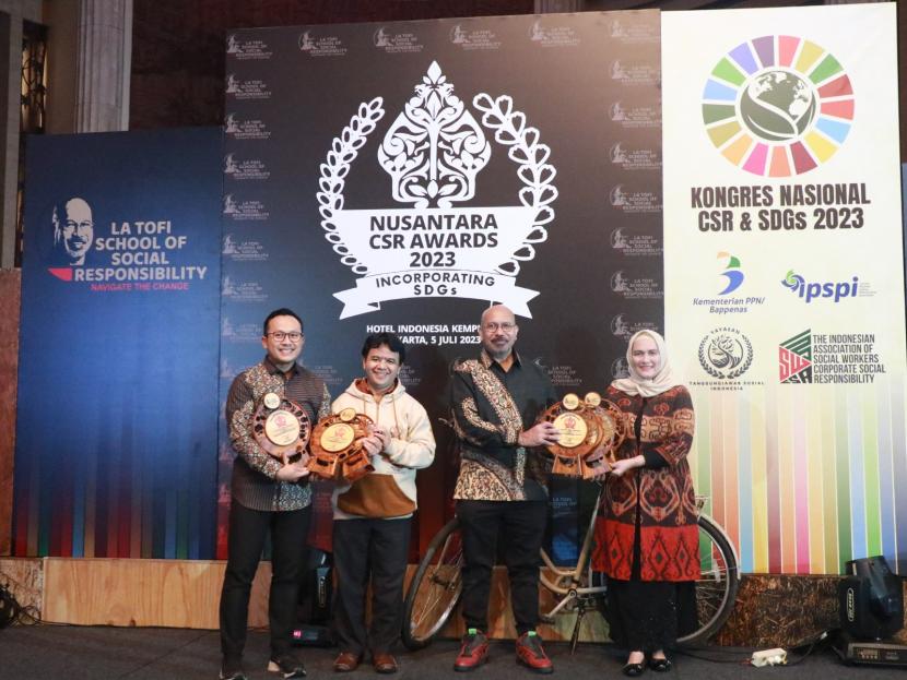 Malam penghargaan Nusantara CSR Awards 2023 (NCSRA) yang diselenggarakan La Tofi School of Social Responsibility.