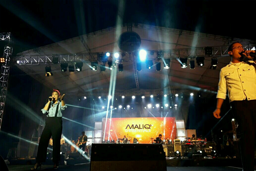Maliq tampil di Konser Gadjah Mada.