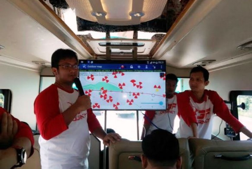 Manager Radio Acces Network Quality Telkomsel,Henry Ganda Purba memaparlkan kondisi jaringan di jalur utama mudik saat berlangsung Drives Test.