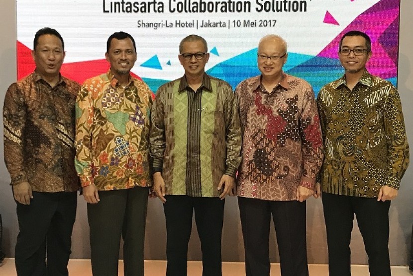 Manajemen Aplikanusa Lintasarta dan Cisco Indonesia saat peluncuran solusi inovatif terbaru Lintasarta Collaboration Solution, Rabu (10/5) di Jakarta.