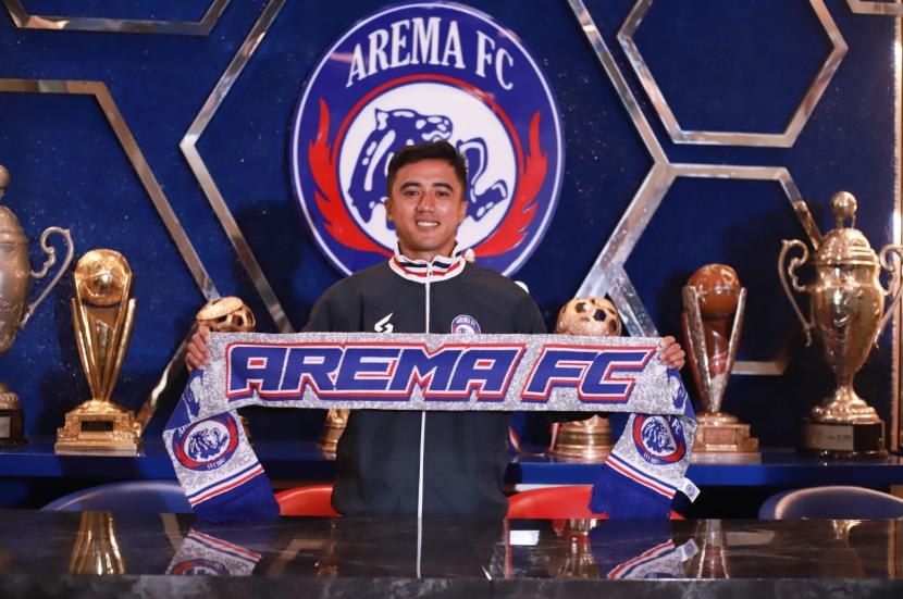  Manajemen Arema F FC resmi merekrut pemain berposisi sayap kanan Ghufroni Al Ma’ruf.