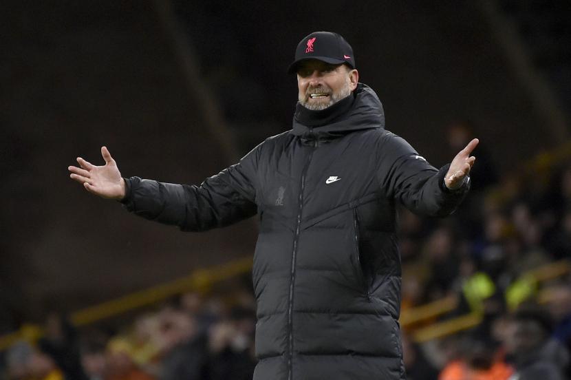 Pelatih Liverpool Juergen Klopp menghadapi masalah pelik sejumlah pemainnya tak bisa dimainkan akibat Covid-19 memasuki jadwal padat akhir tahun di Liga Inggris. 