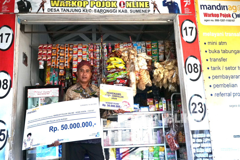 Mandiri Agen asal Desa Tanjung, Kabupaten Sumenep, Jawa Timur. Sejak 2019, Mursid membangun “Warkop Pojok Online” sebagai pusat layanan keuangan di kawasan pesisir yang sebelumnya sangat terbatas aksesnya.
