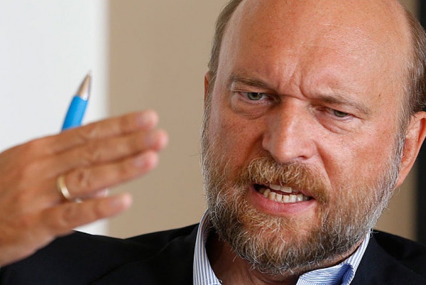 Mantan bankir Presiden Rusia Vladimir Putin, Sergei Pugachev.