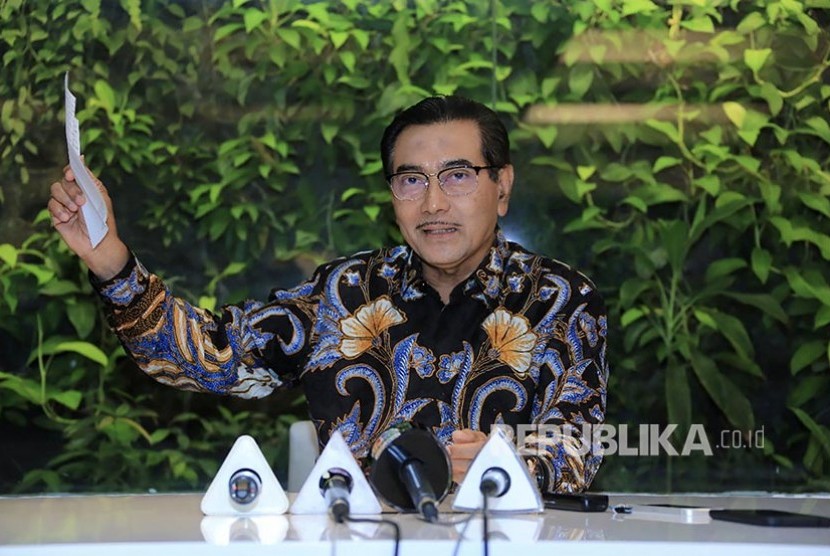 Mantan Direktur Utama BRI Suprajarto memberikan keterangan pers tentang penunjukan dirinya menjadi Dirut BTN melalui RUPSLB di Jakarta, Kamis (29/8/2019). Suprajarto menolak diangkat menjadi Direktur Utama BTN. 