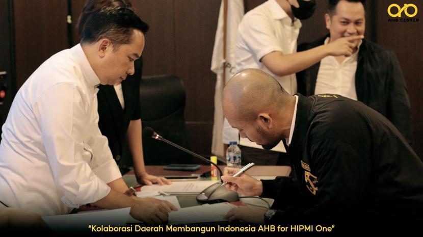 Mantan Ketua Badan Pengurus Daerah (BPD) Himpunan Pengusaha Muda Indonesia (Hipmi) Sumut masa bakti 2014-2017, Akbar Buchari mendaftar maju sebagai calon ketua umum HIPMI. 