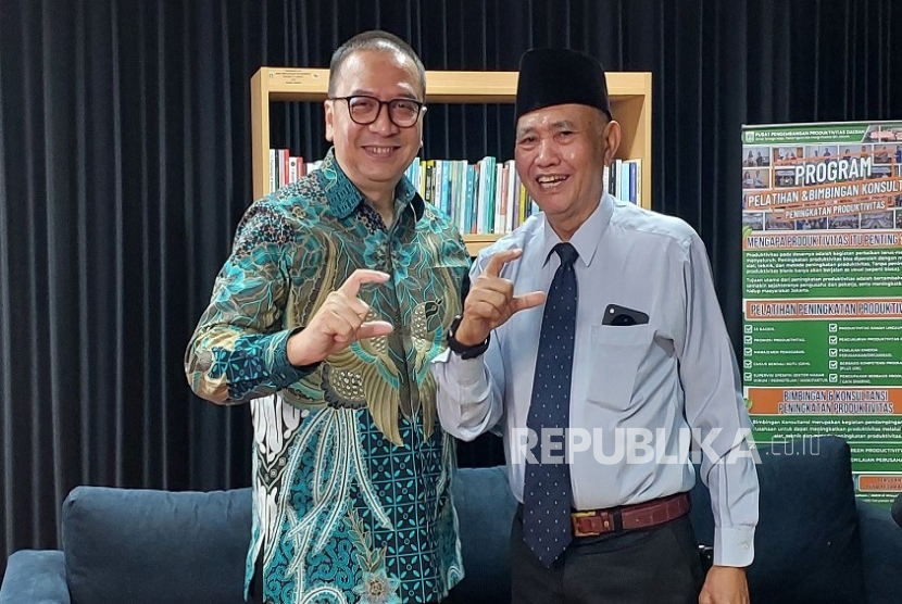 Mantan Ketua Komisi Pemberantasan Korupsi (KPK) Agus Rahardjo dan  Rektor Cyber University Gunawan Wijaksono hadir dalam Podcast Produktivitas bertema 