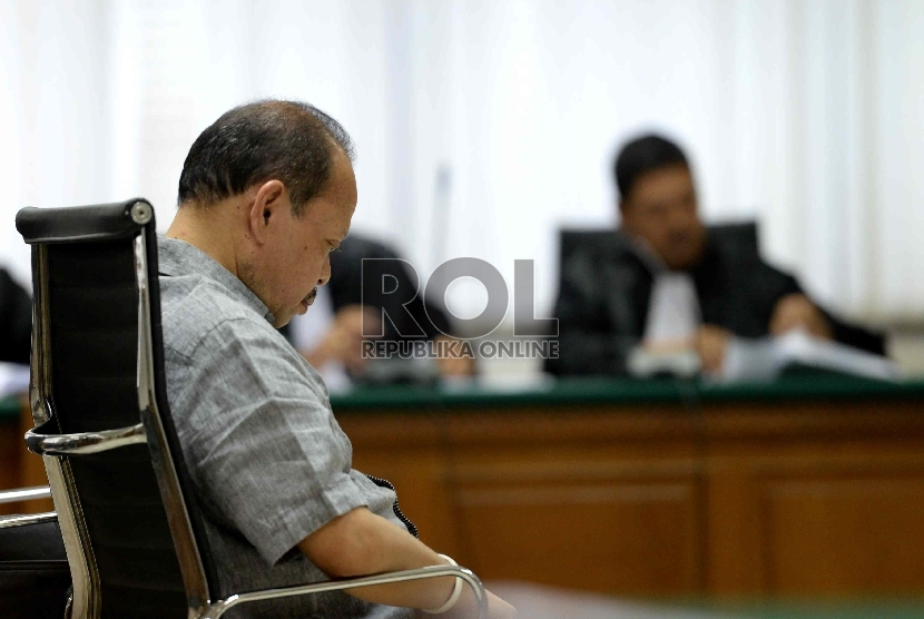Mantan Ketua Komisi VII DPR RI Sutan Bhatoegana mengikuti persidangan di Pengadilan Tipikor, Jakarta, Senin (20/4). (Republika/ Wihdan)
