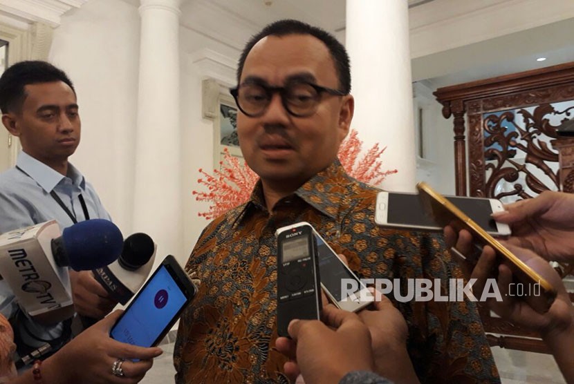 Mantan Ketua Tim Sinkronisasi Anies-Sandi, Sudirman Said, Rabu (1/11), bertemu dengan Wakil Gubernur DKI Jakarta Sandiaga Uno. Mereka membicarakan tentang program-program prioritas yang sudah berjalan. 