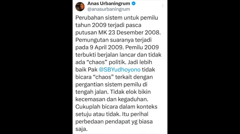 Mantan ketua umum Partai Demokrat, Anas Urbaninangrum membuat penyataan di twitter yang berisi meminta mantan presiden Susilo Bambang Yudhoyono (SBY) tidak membuat kegaduhan dan kecemasan.