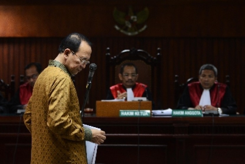 Mantan Menag Suryadharma Ali di Pengadilan Tipikor, Jakarta, Senin (7/9).