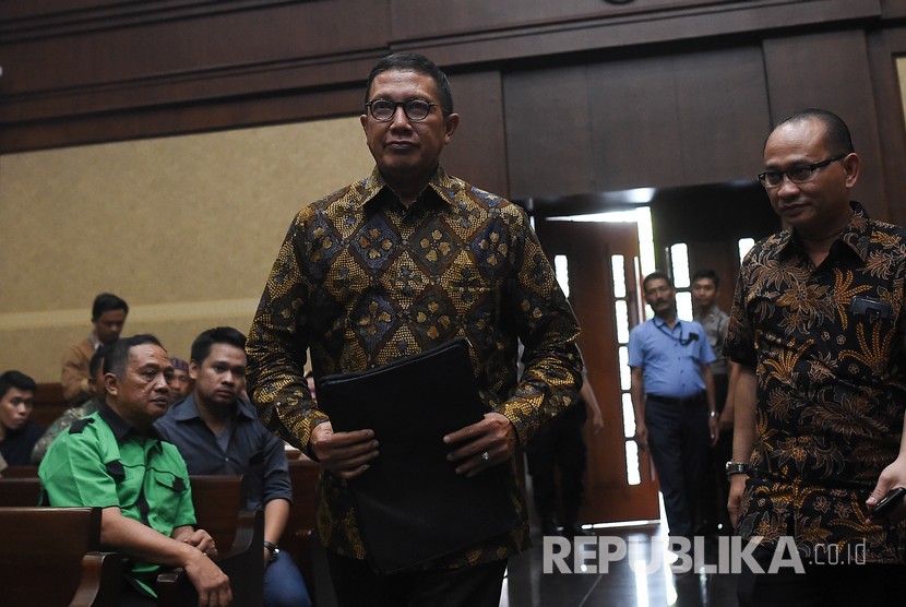 Mantan Menteri Agama (Menag) Lukman Hakim Saifuddin memberikan keterangan sebagai saksi di Pengadilan Tipikor, Jakarta, Rabu (4/12/2019). 