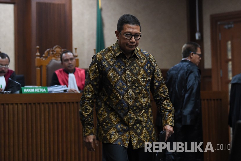 KPK diminta segera mengembalikan uang yang disita dari mantan Menteri Agama (Menag) Lukman Hakim Saifuddin.