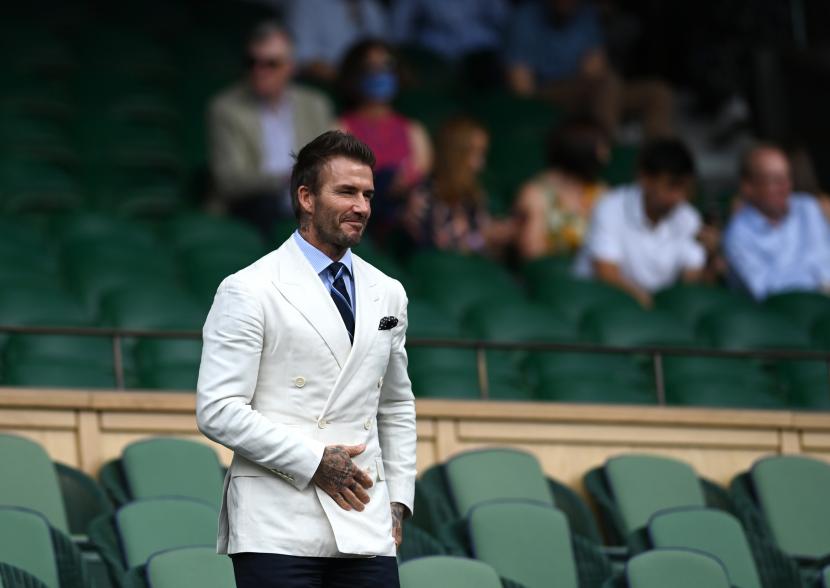 Mantan pemain sepak bola Inggris David Beckham tiba untuk pertandingan semi final Putra di Kejuaraan Wimbledon, Wimbledon, Inggris 09 Juli 2021.
