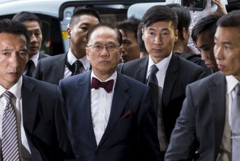 Mantan Pemimpin Hong Kong Donald Tsang (70 tahun) hadir di pengadilan atas dugaan korupsi, Senin (5/10).