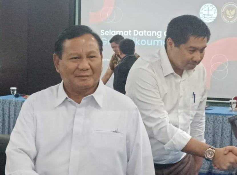 Mantan politikus PDIP Maruarar Sirait mendampingi capres nomor urut 2, Prabowo Subianto mengunjungi Kantor Pusat Persekutuan Gereja-gereja di Indonesia (PGI), Jakarta Pusat, Jumat (19/1/2024) sore. Mantan politikus PDIP Maruarar Sirait mendampingi capres nomor urut 2, Prabowo Subianto mengunjungi Kantor Pusat Persekutuan Gereja-gereja di Indonesia (PGI), Jakarta Pusat, Jumat (19/1/2024) sore. Mantan politikus PDIP Maruarar Sirait mendampingi capres nomor urut 2, Prabowo Subianto mengunjungi Kantor Pusat Persekutuan Gereja-gereja di Indonesia (PGI), Jakarta Pusat, Jumat (19/1/2024) sore WIB.