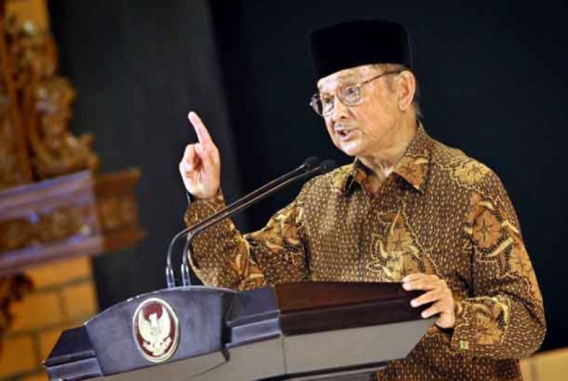 Mantan Presiden Bacharuddin Jusuf Habibie