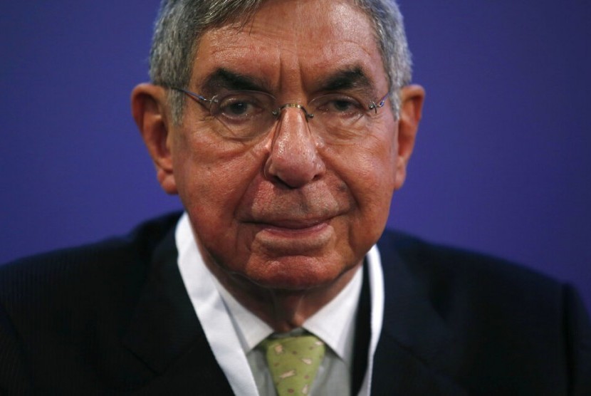Mantan Presiden Kosta Rika Oscar Arias.